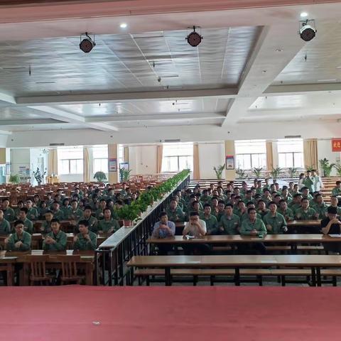 追星就追工匠星，圆梦还是战友情｜心连心联办班