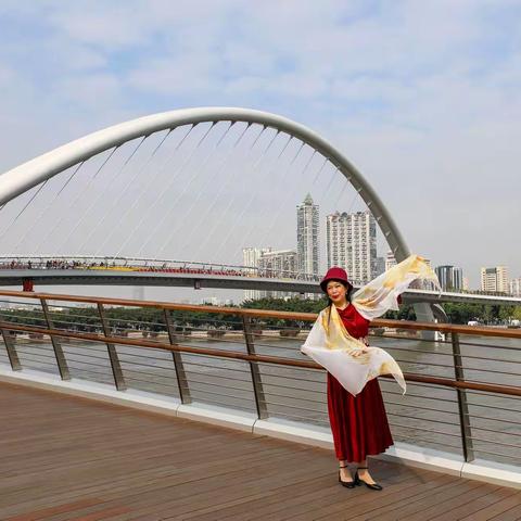 琴鸣绢舞海心桥