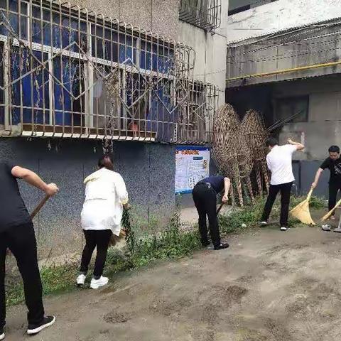 区大数据中心积极开展创文明城市暨迎十四运党员进社区活动