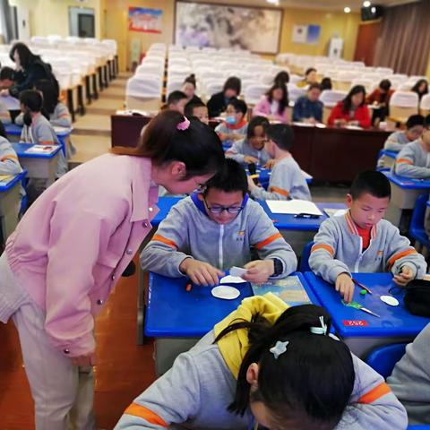 引领示范，携手同行 ——记天台小学高数组示范课活动