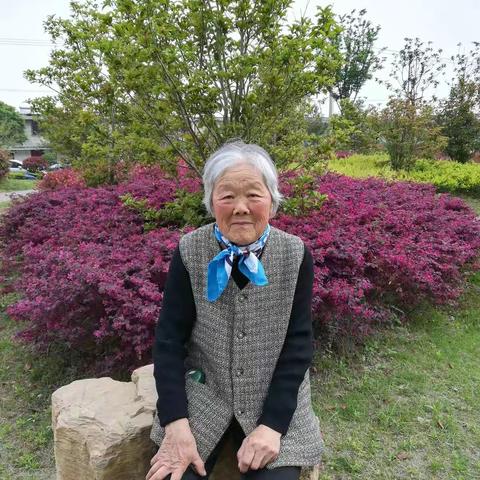 和老妈白蒲一日游，祝老妈生日快乐，笑口常开，长命百岁！