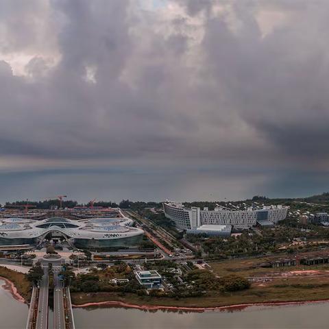 雨后晨光海棠湾