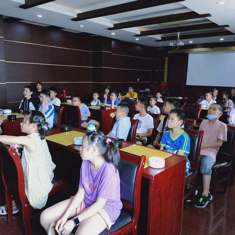 冲锋的号角——少年围棋队集训营