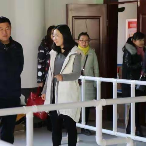 吴起县青少年活动中心王主任一行5人莅临吴起县第八幼儿园检查指导工作
