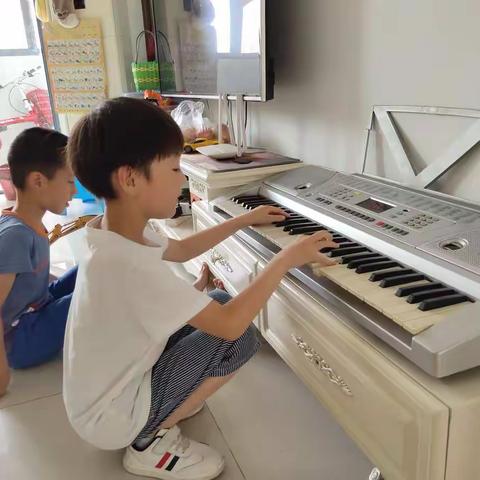 高雨阳的幸福暑假生活