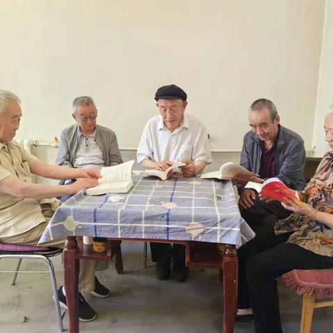 国网临洮县供电公司组织离退休老同志学习贯彻党的二十大精神