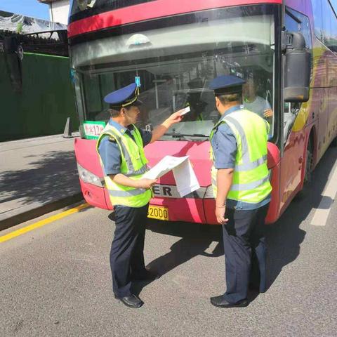 市交通综合行政执法支队——重拳整治暑期旅游客运市场秩序