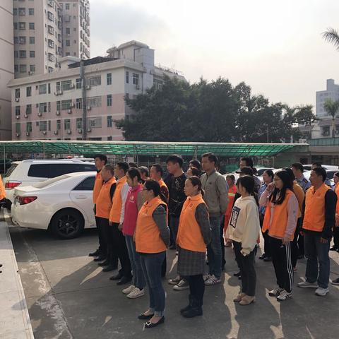 “特别防护期”——上芬社区开展“环境清洁日”活动