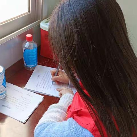 青春是我们的名片,爱心是我们的初衷／初心／意愿.