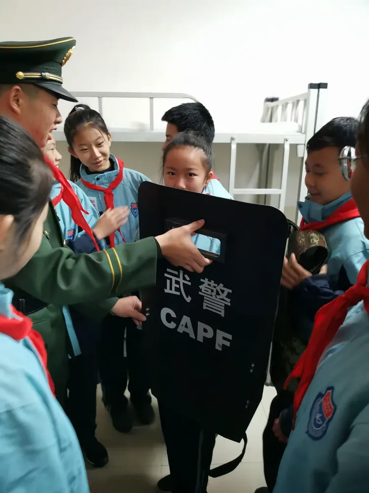 原武警总医院帮忙挂号陪同看病老人就医全程照料，每一步都安稳的简单介绍