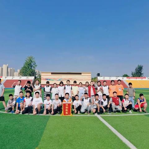 于高山之巅，方见大河奔涌‖六一班