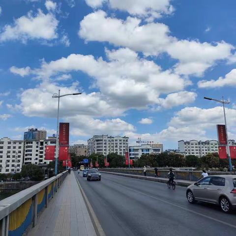 小小中国心     浓浓爱国情