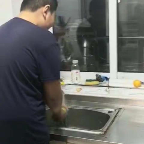 来盘西葫芦炒鸡蛋