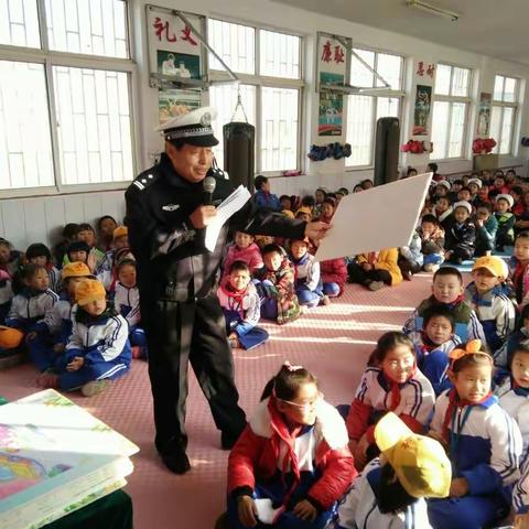 让交通安全成为一种习惯，让习惯变得更加安全