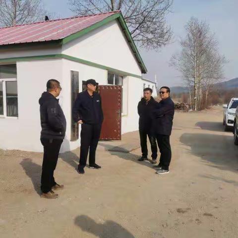 严防严控一一李晓东副局长带领检查组开展春季防火督导检查工作