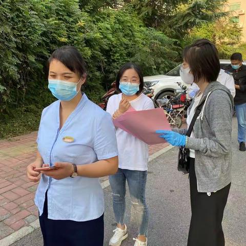 六里山街道便民服务中心积极宣传新生儿医保参保工作