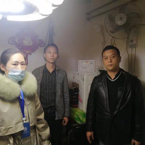 六里山街道便民服务中心大力推行企业就业创业政策宣传