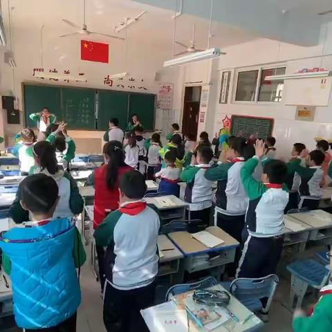 五十少年快乐阳光集体操——用视频记录班级生活