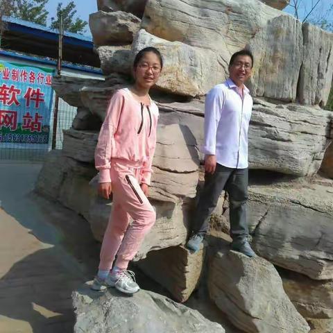 父爱如山，温情相伴！