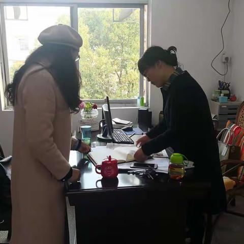 网格长的周二日记