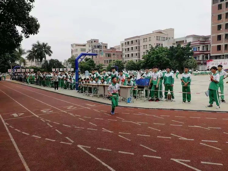 广州市白云区成龙中学2018年秋季运动会掠影