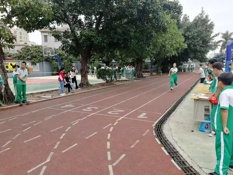 广州市白云区成龙中学2018年秋季运动会掠影