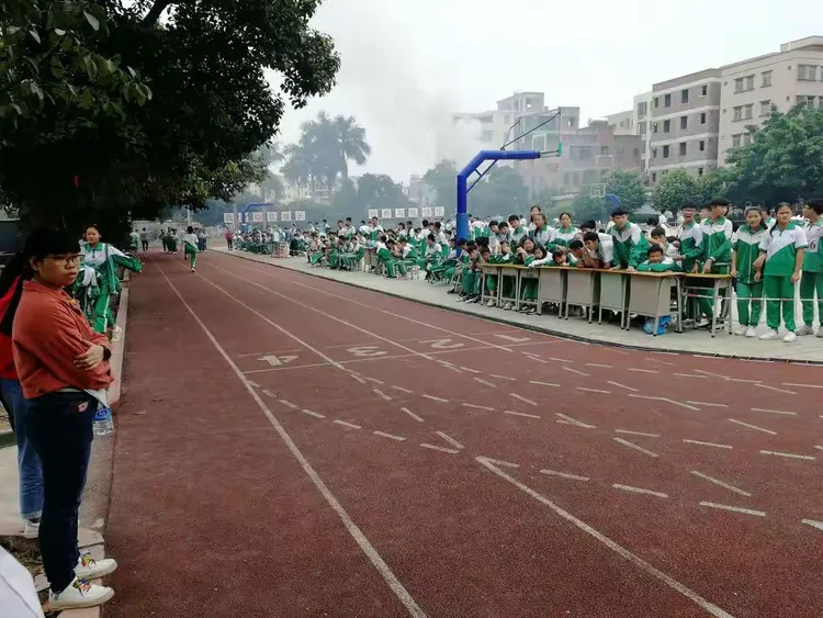 广州市白云区成龙中学2018年秋季运动会掠影