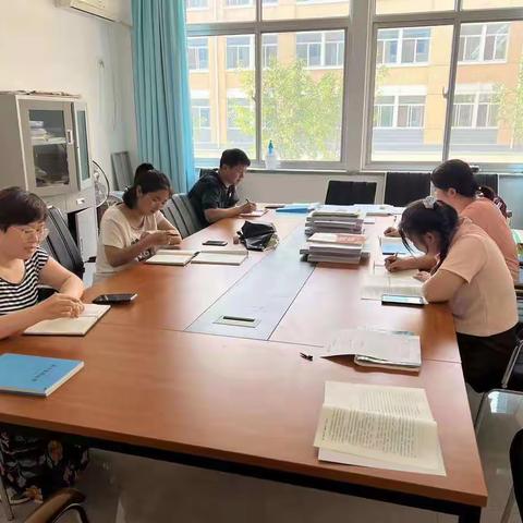 期末复习求突破，全师凝聚克难关——高新区中学小学部科学教研活动