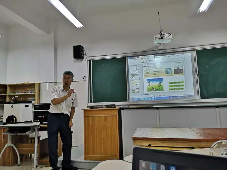 在一天半的活动时间里,大家都收获了许多,特别是作为义亭中学的老师