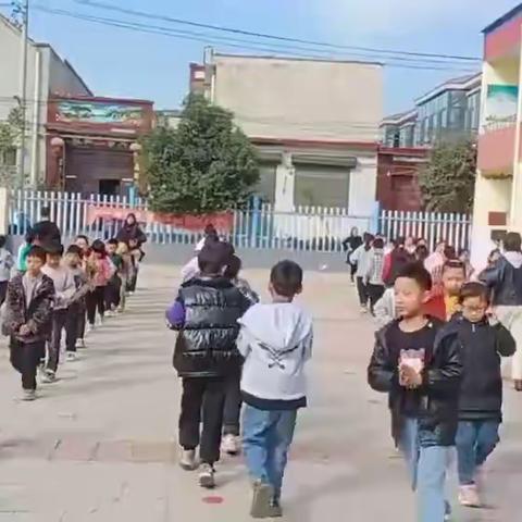 阳光大课间，活力满校园-张龙三小大课间活动掠影