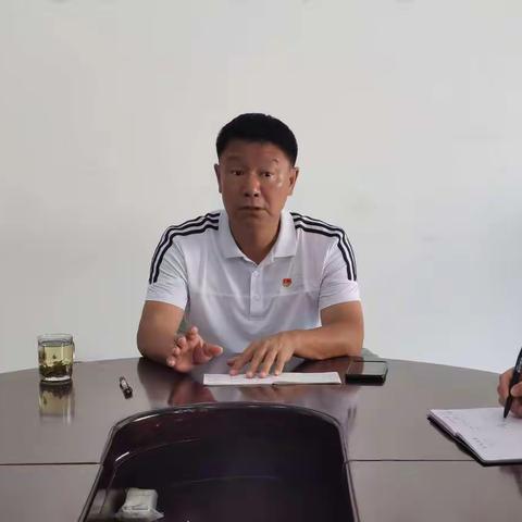 五公司召开会议，迅速传达集团公司会议精神。