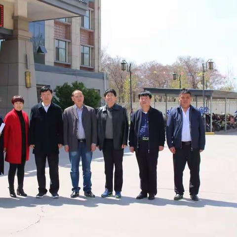 新乡市12349创始人来临漳安心养老护理院参观学习