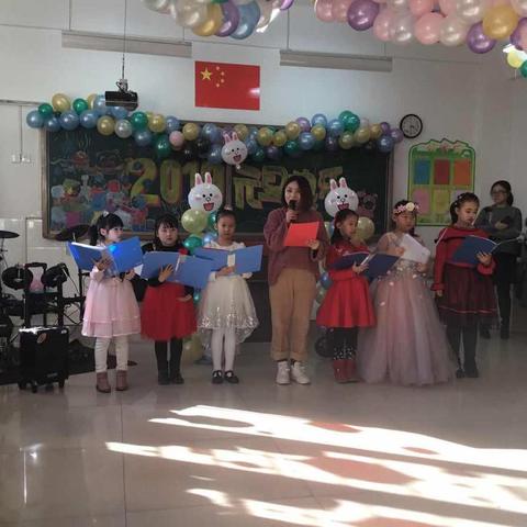 敞开心扉，释放激情，相聚2019——白塔岭小学二年级四班元旦联欢会