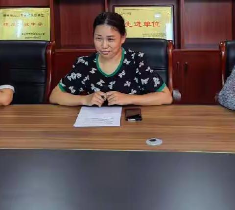 【学海泛舟】携手共进，助力成长——记语文组年轻教师培训交流会