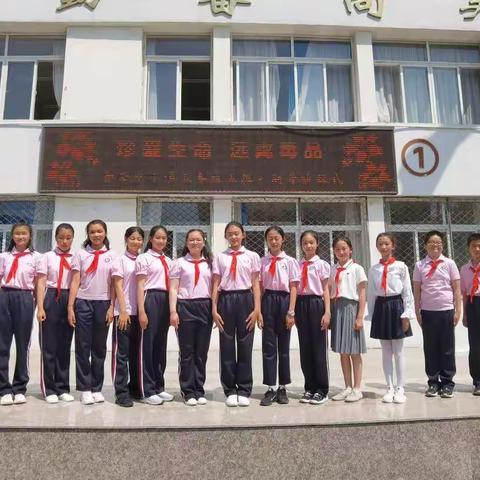 青云里小学五、五班举行主题升旗仪式