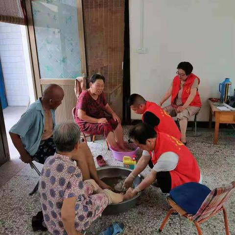 【蒲城县椿林镇卫生院】传统文化，教做事;关爱老人，教做人。