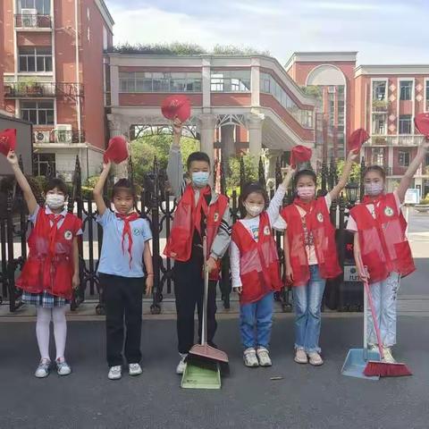 最炫校园风——劳动小志愿者
