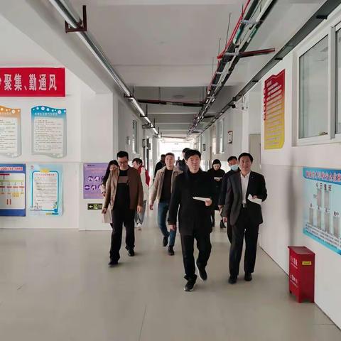 聊城育才学校办公室卫生检查