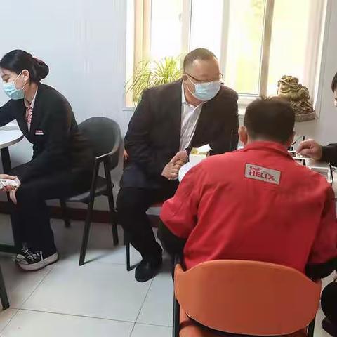 潍坊银行莱山支行外拓活动有序开展