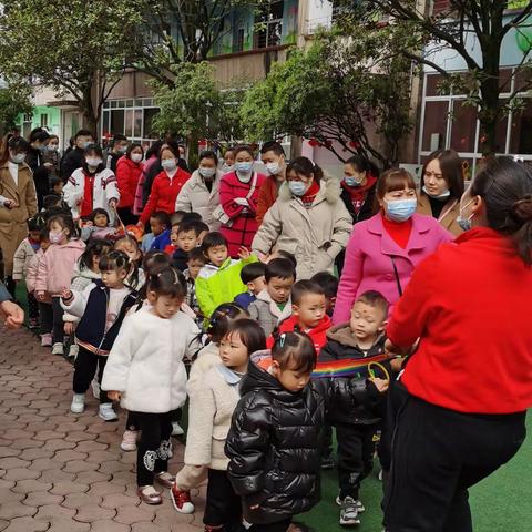 双流兴兴幼儿园爱二班