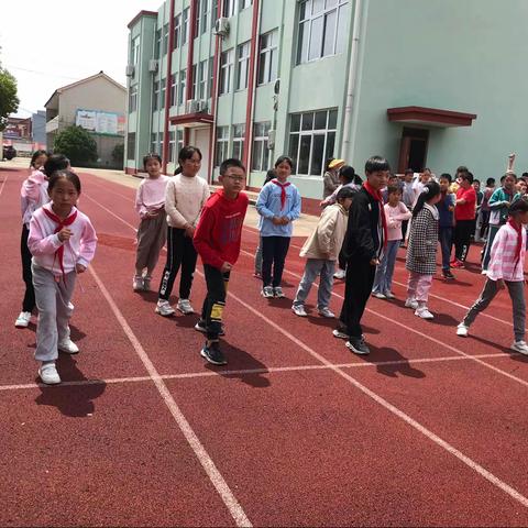 健康运动好少年——沙堰小学三年级学生运动会精彩瞬间