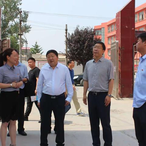 【深入基层访民意，调研指导促发展】热烈欢迎许昌市教育局领导莅临我校调研指导工作