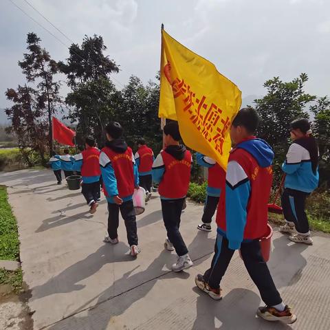 三月春风暖人心，学习雷锋我先行——泸州市自强学校开展学雷锋活动