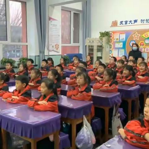 与经典同行，与圣贤为友——三年级三班开展诵读测评展示活动