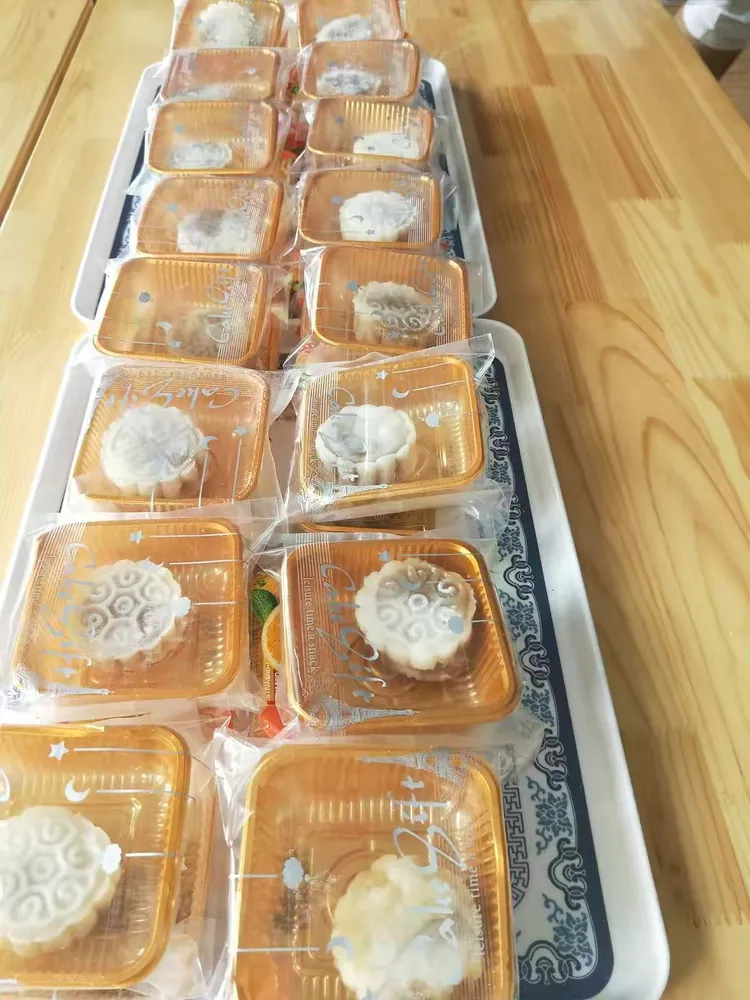 领航国际大一班手工制作冰皮月饼😋