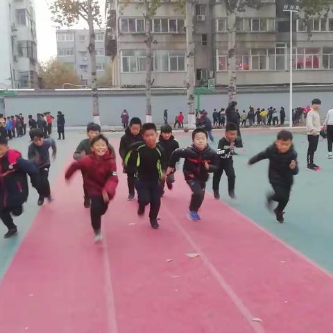 奔跑吧，少年！——人民路小学田径低段社团活动纪实