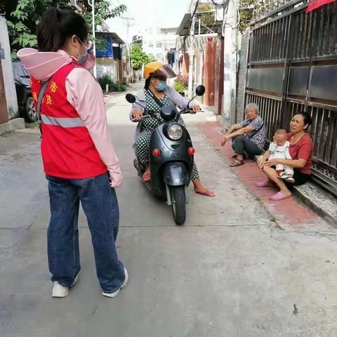 换发第三代社保卡，便民服务进社区