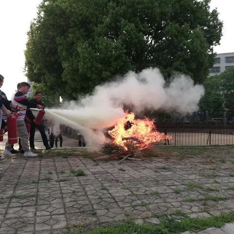 枣阳市高级中学火灾逃生演练