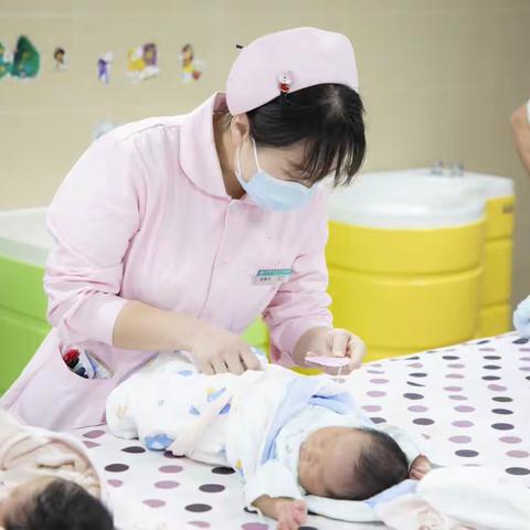 真诚为人，心存善意-记凤凰医院优质护理明星胡善月