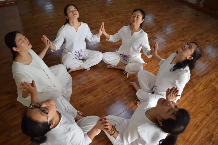 心灵瑜伽，沉淀一族